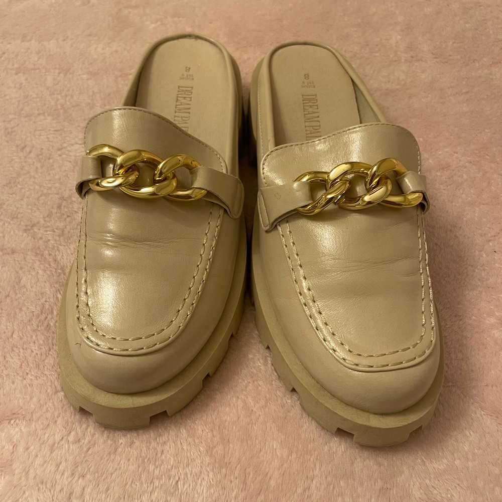 Dream Pairs Beige Chain Loafers